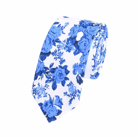 Corbata de cuello redondo de moda